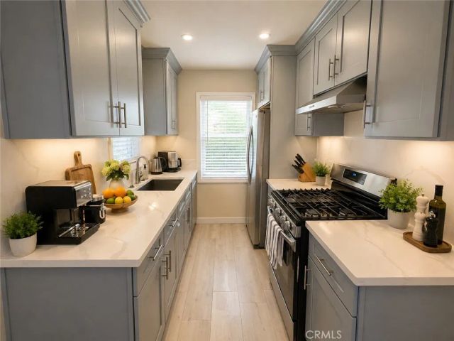 112 Grandview Street, Pasadena, CA 91103
