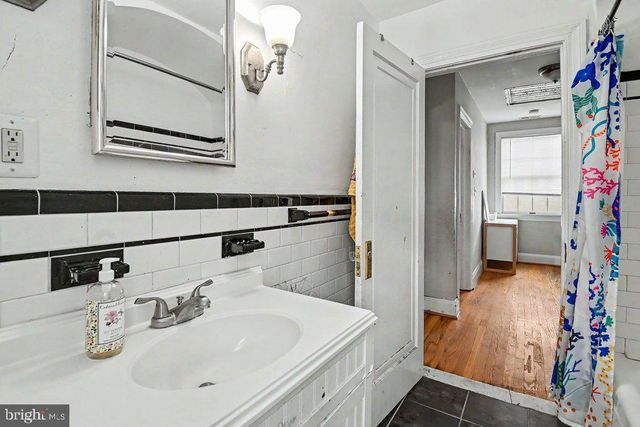3308 BEVERLY RD, Baltimore, MD 21214