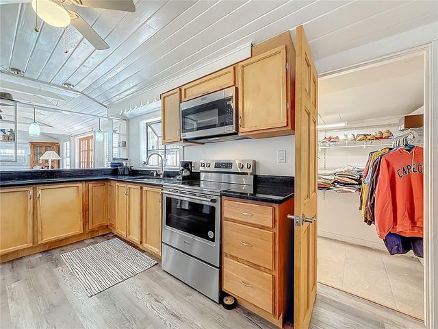 129 94TH AVENUE, Treasure Island, FL 33706