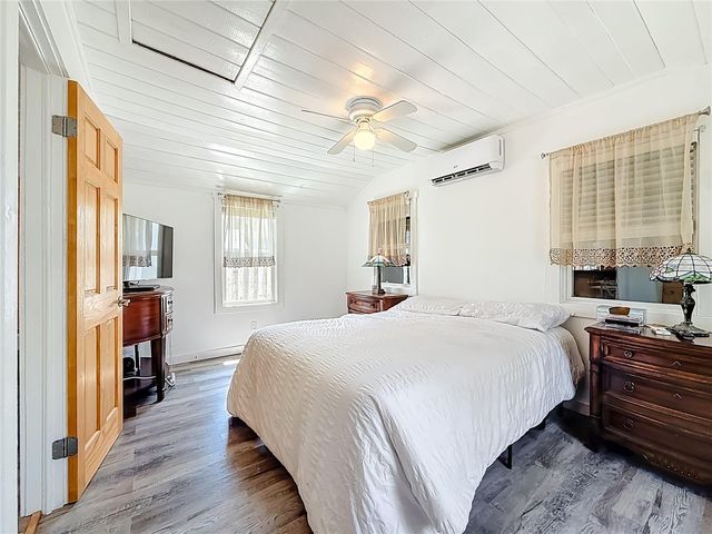 129 94TH AVENUE, Treasure Island, FL 33706