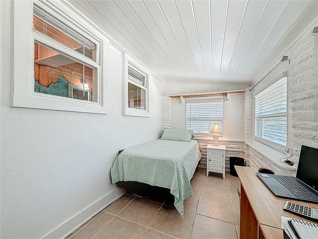 129 94TH AVENUE, Treasure Island, FL 33706