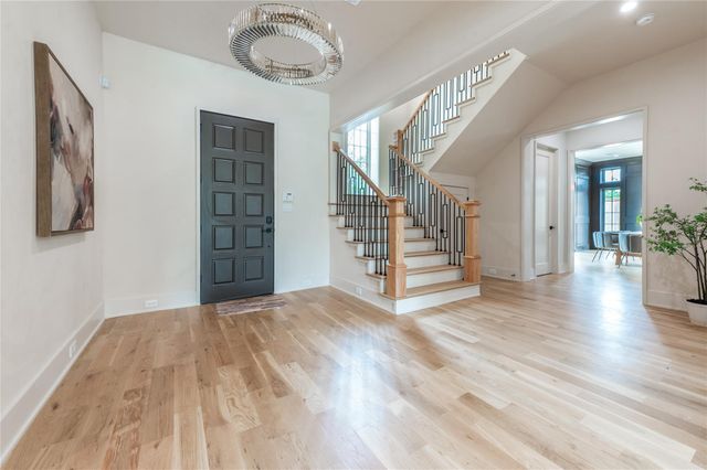 606 Pinehaven Drive, Houston, TX 77024