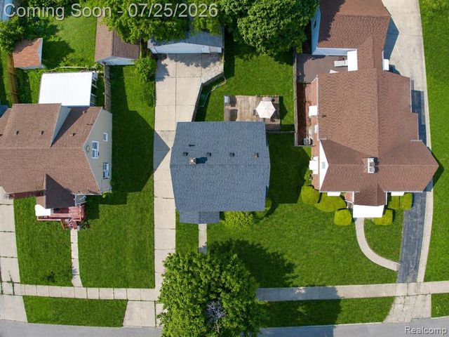 2114 Cumings Avenue, Flint, MI 48503