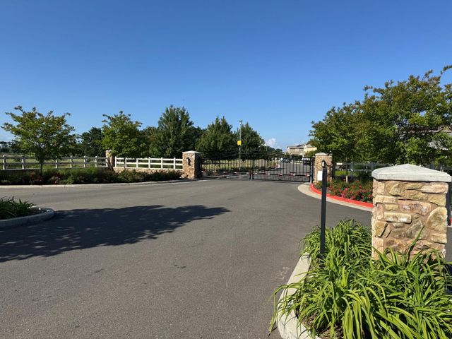 9653 Respect Dr, Sacramento, CA 95829