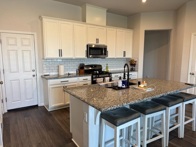 9653 Respect Dr, Sacramento, CA 95829