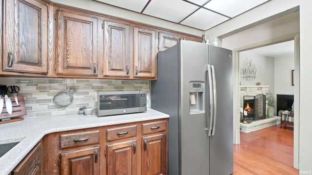 537 E Till Road, Fort Wayne, IN 46825