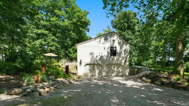 537 E Till Road, Fort Wayne, IN 46825