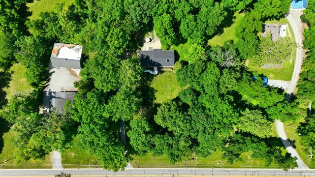 537 E Till Road, Fort Wayne, IN 46825