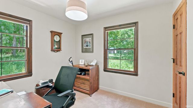 537 E Till Road, Fort Wayne, IN 46825
