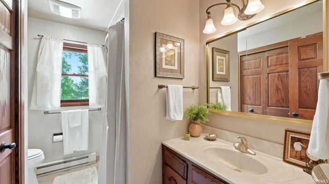 537 E Till Road, Fort Wayne, IN 46825