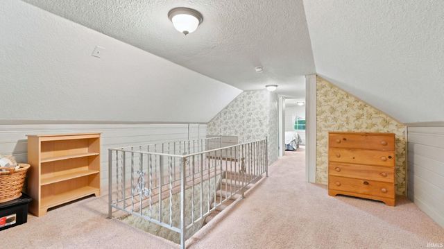 537 E Till Road, Fort Wayne, IN 46825