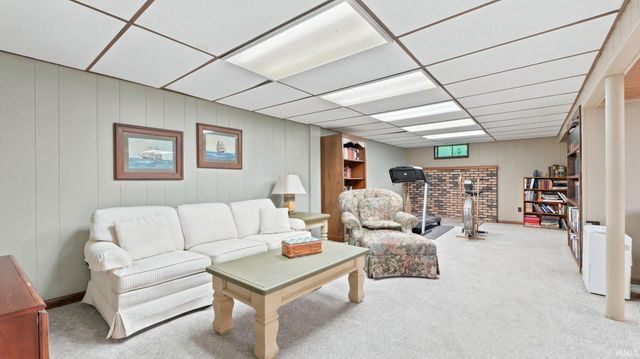 537 E Till Road, Fort Wayne, IN 46825