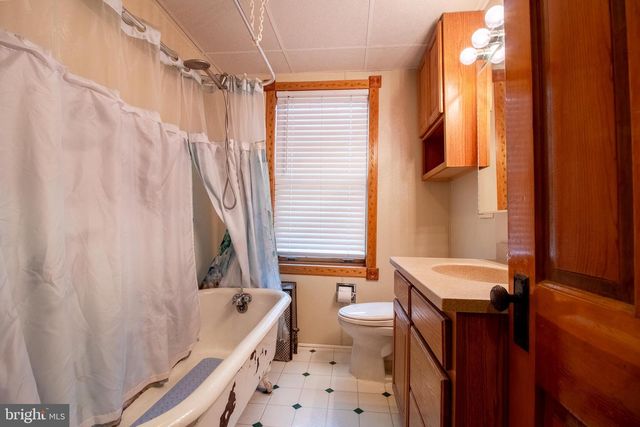 439 SOUTH ST E, Mahanoy City, PA 17948
