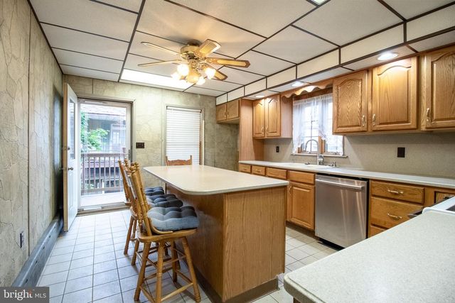 439 SOUTH ST E, Mahanoy City, PA 17948