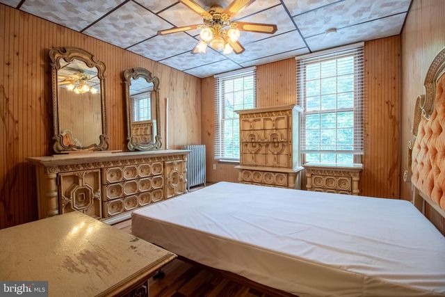 439 SOUTH ST E, Mahanoy City, PA 17948