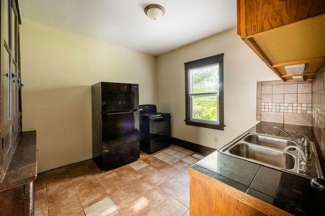 1008 11th STREET, Racine, WI 53403