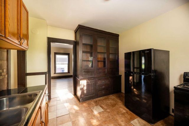 1008 11th STREET, Racine, WI 53403
