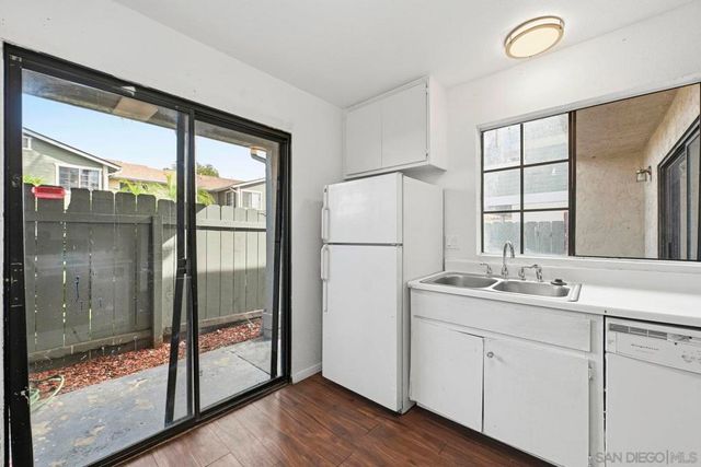 1225 N Broadway 14, Escondido, CA 92026