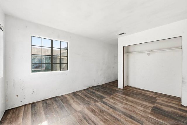 1225 N Broadway 14, Escondido, CA 92026