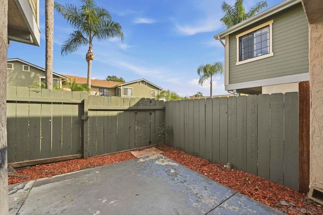 1225 N Broadway 14, Escondido, CA 92026