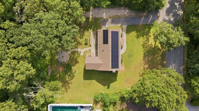 14 Bramble Bush Drive, Sandwich, MA 02644