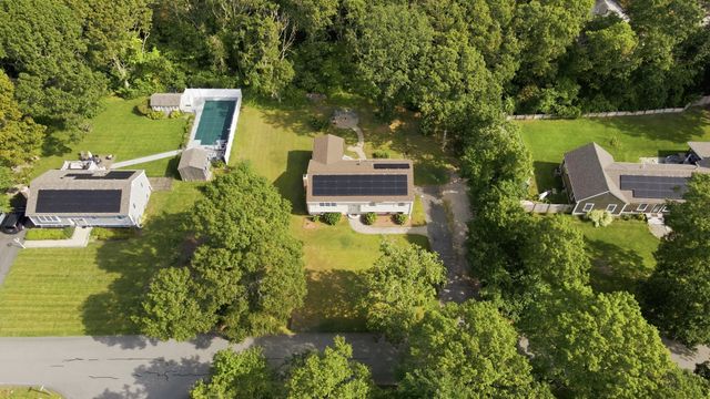 14 Bramble Bush Drive, Sandwich, MA 02644