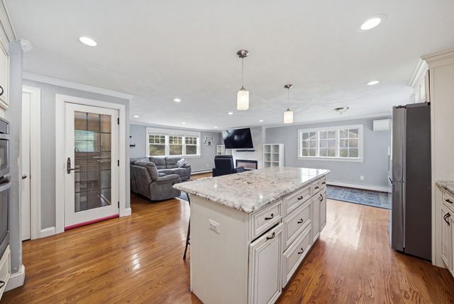 14 Bramble Bush Drive, Sandwich, MA 02644