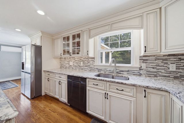 14 Bramble Bush Drive, Sandwich, MA 02644