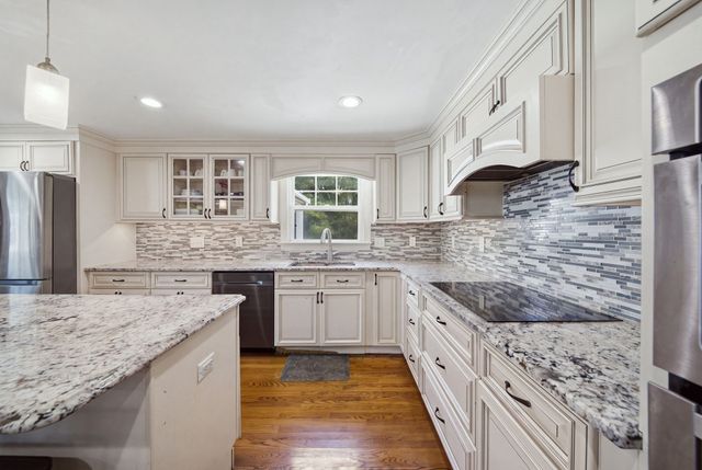 14 Bramble Bush Drive, Sandwich, MA 02644