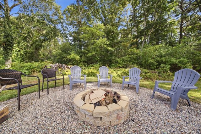 14 Bramble Bush Drive, Sandwich, MA 02644
