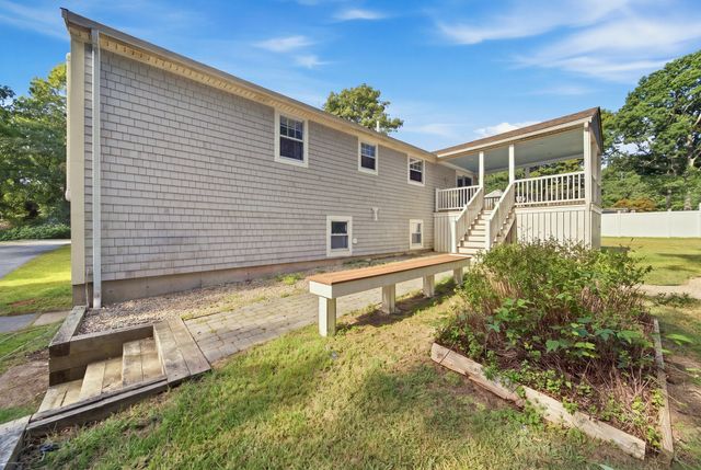 14 Bramble Bush Drive, Sandwich, MA 02644