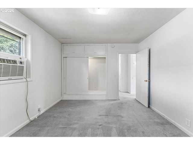 7905 Sw ELMWOOD St, Portland, OR 97223
