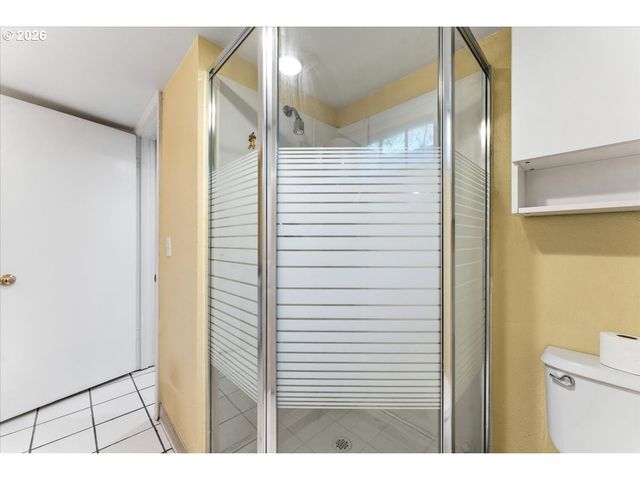 7905 Sw ELMWOOD St, Portland, OR 97223