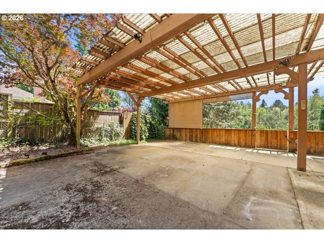 7905 Sw ELMWOOD St, Portland, OR 97223