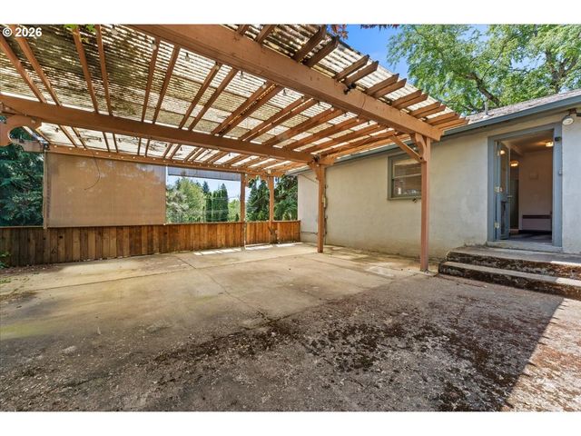 7905 Sw ELMWOOD St, Portland, OR 97223