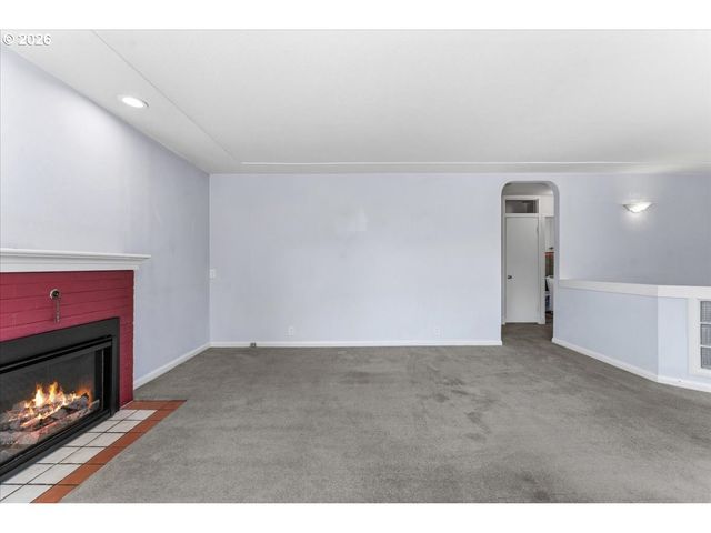 7905 Sw ELMWOOD St, Portland, OR 97223
