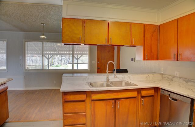 6781 E 26th Place, Tulsa, OK 74129