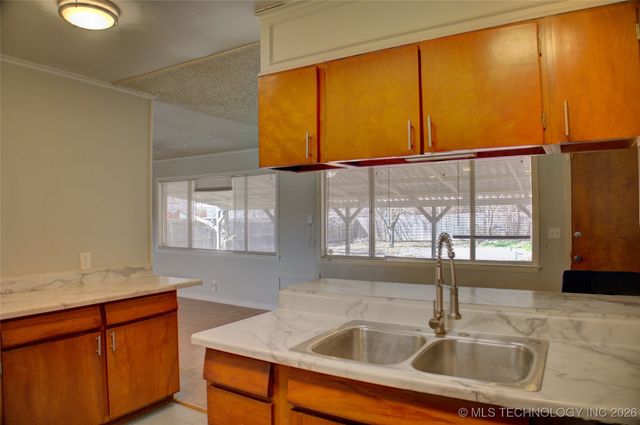 6781 E 26th Place, Tulsa, OK 74129