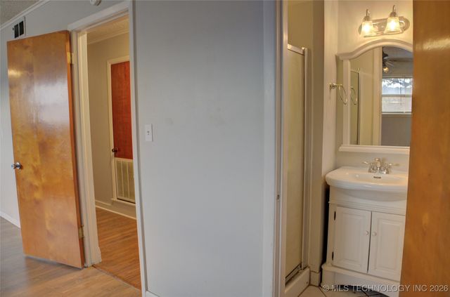 6781 E 26th Place, Tulsa, OK 74129