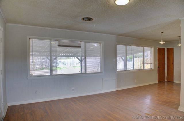 6781 E 26th Place, Tulsa, OK 74129