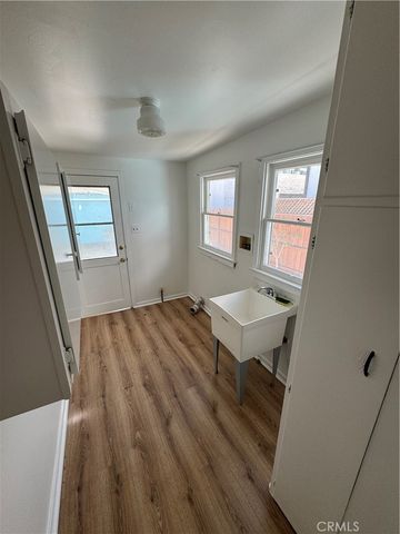 624 1st, Hermosa Beach, CA 90254