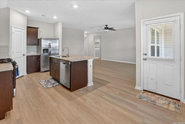 1051 Raceland, San Antonio, TX 78245