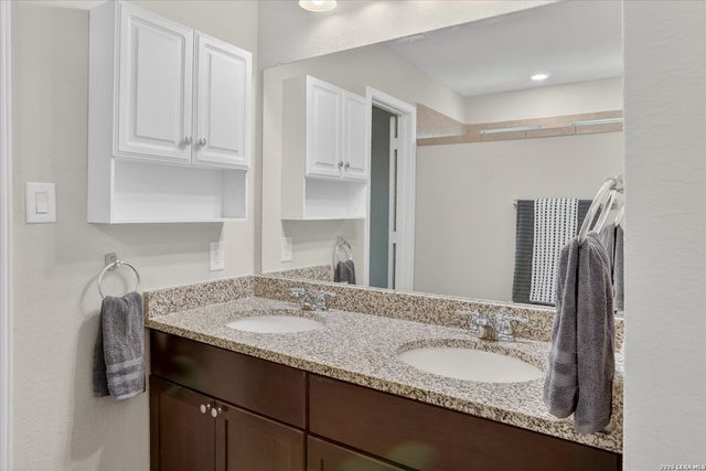 1051 Raceland, San Antonio, TX 78245
