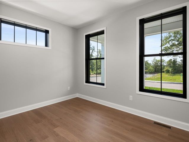 63 Daniel Drive, South Burlington, VT 05403