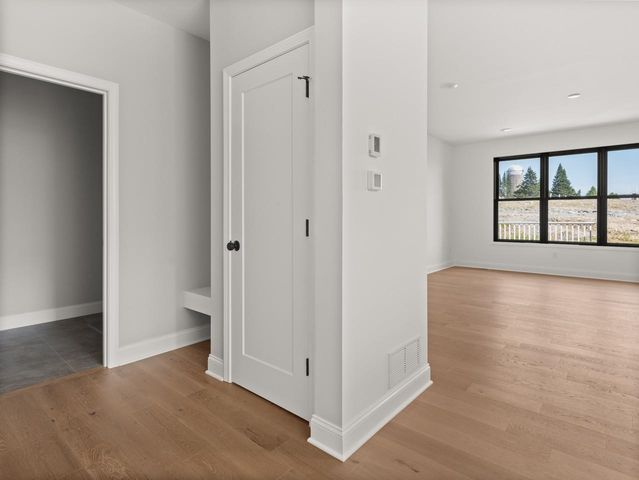 63 Daniel Drive, South Burlington, VT 05403