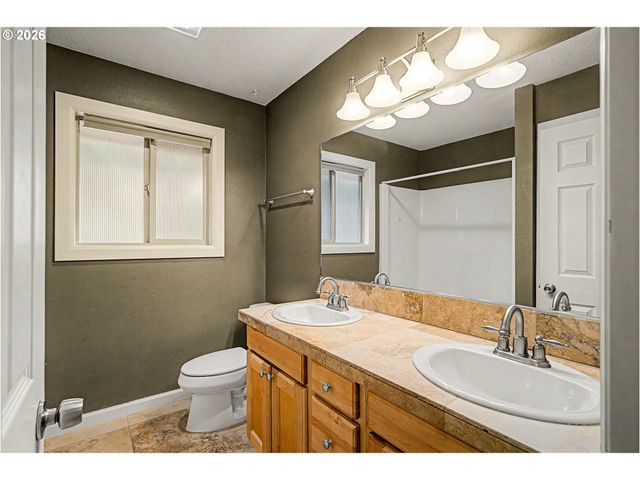 9940 Sw TERWILLIGER Blvd, Portland, OR 97219