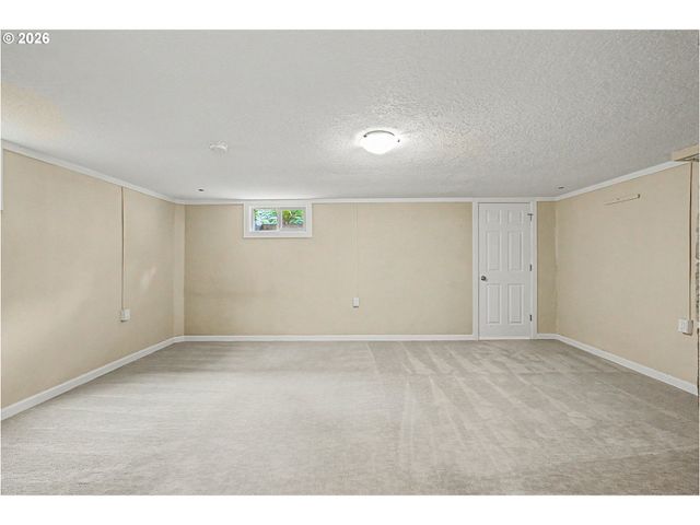 9940 Sw TERWILLIGER Blvd, Portland, OR 97219