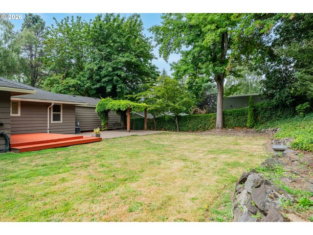 9940 Sw TERWILLIGER Blvd, Portland, OR 97219