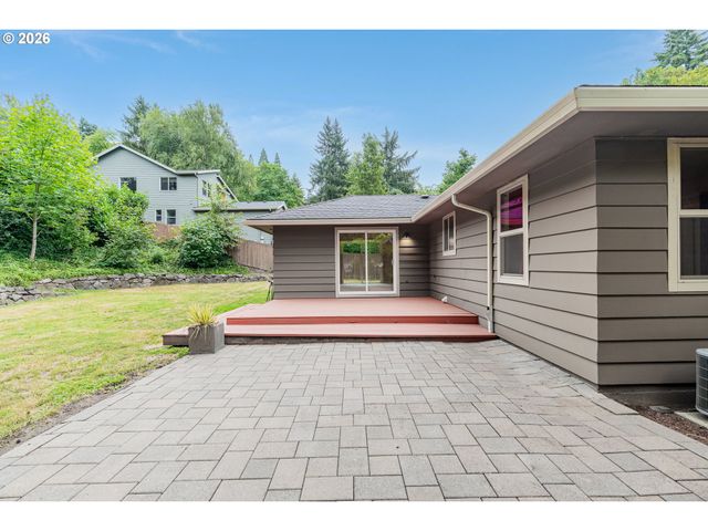 9940 Sw TERWILLIGER Blvd, Portland, OR 97219