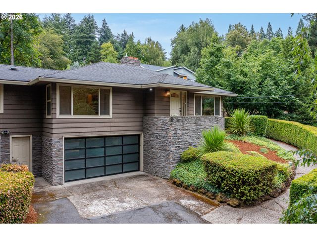 9940 Sw TERWILLIGER Blvd, Portland, OR 97219